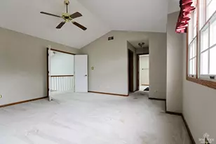 8575 Sandalwood Dr, Darien, IL 60561 - Photo 21
