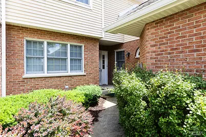 8575 Sandalwood Drive, Darien, IL 60561 - Photo 3