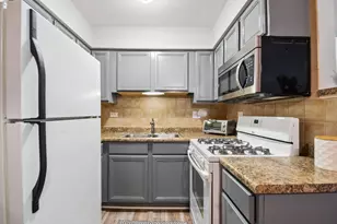 10820 Kilpatrick Ave, Oak Lawn, IL 60453 - Photo 7