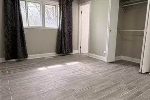935 S Cedarcrest Dr, Schaumburg, IL 60193 - Photo 15