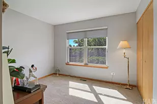 2001 Sparrow Cir, Round Lake, IL 60073 - Photo 11