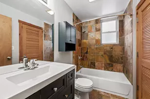 1637 W Pratt Blvd, Chicago, IL 60626 - Photo 11