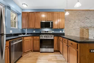 1637 W Pratt Blvd, Chicago, IL 60626 - Photo 7