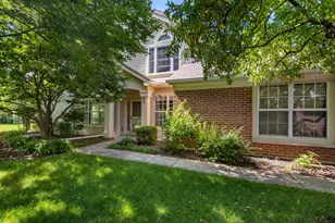 30W022 Juniper Ct, Warrenville, IL 60555 - Photo 1