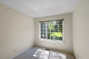 30W022 Juniper Ct, Warrenville, IL 60555 - Photo 11