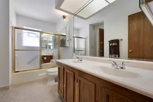 1465 Worden Way, Elk Grove Village, IL 60007 - Photo 15