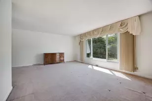 1465 Worden Way, Elk Grove Village, IL 60007 - Photo 3