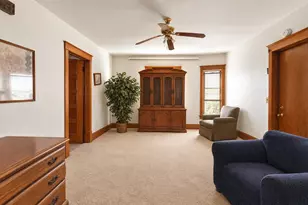 424 S 7th St, Dekalb, IL 60115 - Photo 15