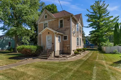 424 S 7th Street, Dekalb, IL 60115 - Photo 3
