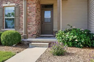 2604 Red Rock Rd, Normal, IL 61761 - Photo 3