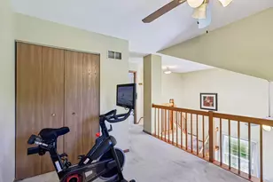 286 Chrisman Dr, Streamwood, IL 60107 - Photo 15