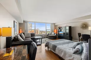 3600 N Lake Shore Dr, Chicago, IL 60613 - Photo 3