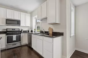 3042 W Diversey Ave, Chicago, IL 60647 - Photo 7