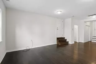 3042 W Diversey Ave, Chicago, IL 60647 - Photo 11