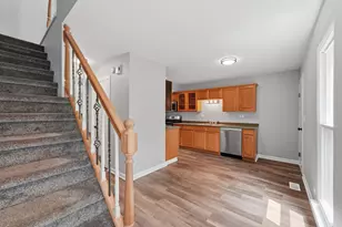 2674 Waterford Ct, Aurora, IL 60502 - Photo 13