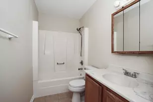 1475 Rosedale Ln, Hoffman Estates, IL 60169 - Photo 19