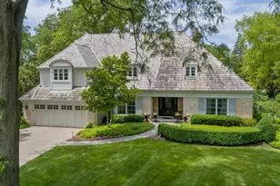 620 S Elm St, Hinsdale, IL 60521 - Photo 1