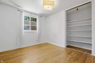 8940 S Utica Ave, Evergreen Park, IL 60805 - Photo 7