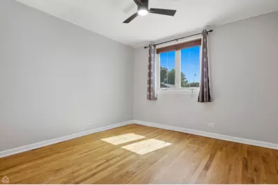 8940 S Utica Avenue, Evergreen Park, IL 60805 - Photo 5
