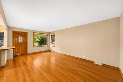 712 Spring Street, Roselle, IL 60172 - Photo 5