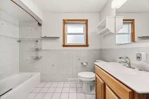 712 Spring St, Roselle, IL 60172 - Photo 13