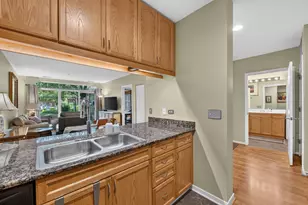 7243 Madison St, Forest Park, IL 60130 - Photo 9