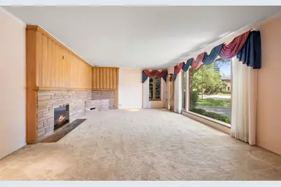 6650 N Lightfoot Avenue, Chicago, IL 60646 - Photo 3