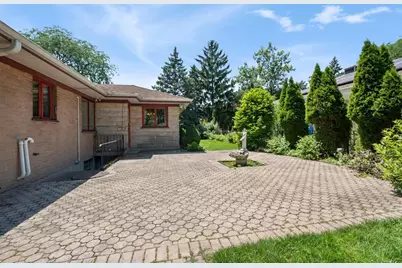 6650 N Lightfoot Avenue, Chicago, IL 60646 - Photo 25