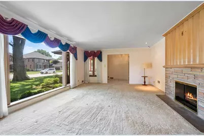 6650 N Lightfoot Avenue, Chicago, IL 60646 - Photo 5