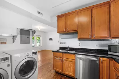 2315 W Waveland Avenue #1, Chicago, IL 60618 - Photo 11