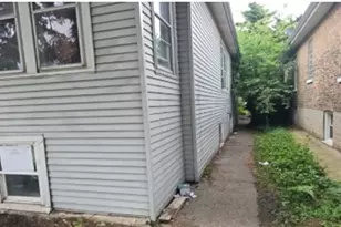 5417 S Sacramento Ave, Chicago, IL 60632 - Photo 17