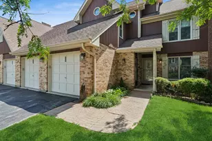 503 Country Ln, Des Plaines, IL 60016 - Photo 1