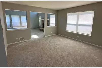 945 Forest View Way, Antioch, IL 60002 - Photo 5