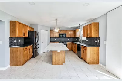 945 Forest View Way, Antioch, IL 60002 - Photo 7