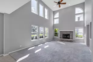 945 Forest View Way, Antioch, IL 60002 - Photo 3