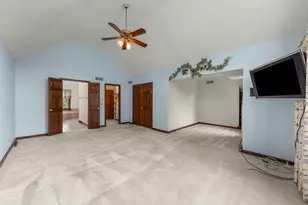 1841 Helen Ct, Wheaton, IL 60189 - Photo 21