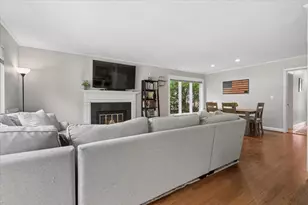 2422 Ridgeway Ave, Evanston, IL 60201 - Photo 3