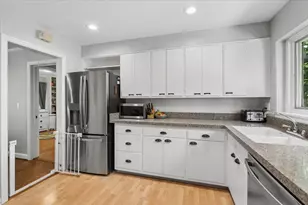 2422 Ridgeway Ave, Evanston, IL 60201 - Photo 11