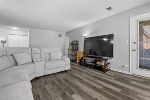 40 W Fern Ct, Palatine, IL 60067 - Photo 9