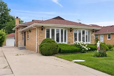 7357 N Crawford Avenue, Lincolnwood, IL 60712 - Photo 3