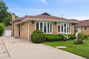7357 N Crawford Ave, Lincolnwood, IL 60712 - Photo 3