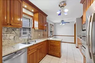7357 N Crawford Ave, Lincolnwood, IL 60712 - Photo 13