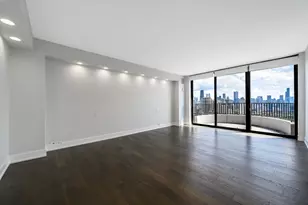 2020 N Lincoln Park W, Chicago, IL 60614 - Photo 19