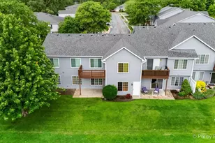 917 Golf Course Rd, Crystal Lake, IL 60014 - Photo 41