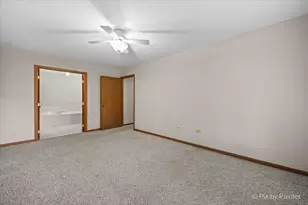 917 Golf Course Rd, Crystal Lake, IL 60014 - Photo 15