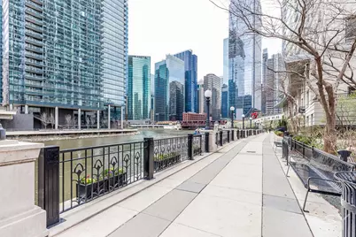 345 N Canal Street #1307, Chicago, IL 60606 - Photo 29