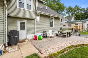 207 E Main St, Monticello, IL 61856 - Photo 7