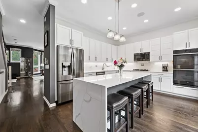 473 N Clinton Street, Chicago, IL 60654 - Photo 13