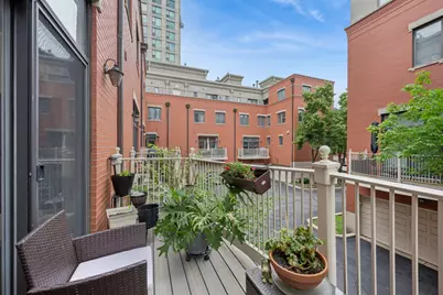 473 N Clinton Street, Chicago, IL 60654 - Photo 31