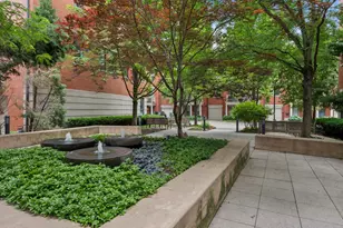 473 N Clinton St, Chicago, IL 60654 - Photo 35